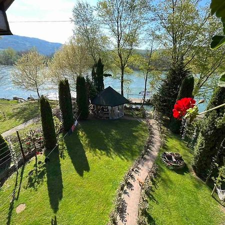 Apartman "Kapetana Luka" Ljubovija Exterior photo